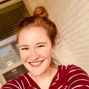 Meet your Posher, Abby